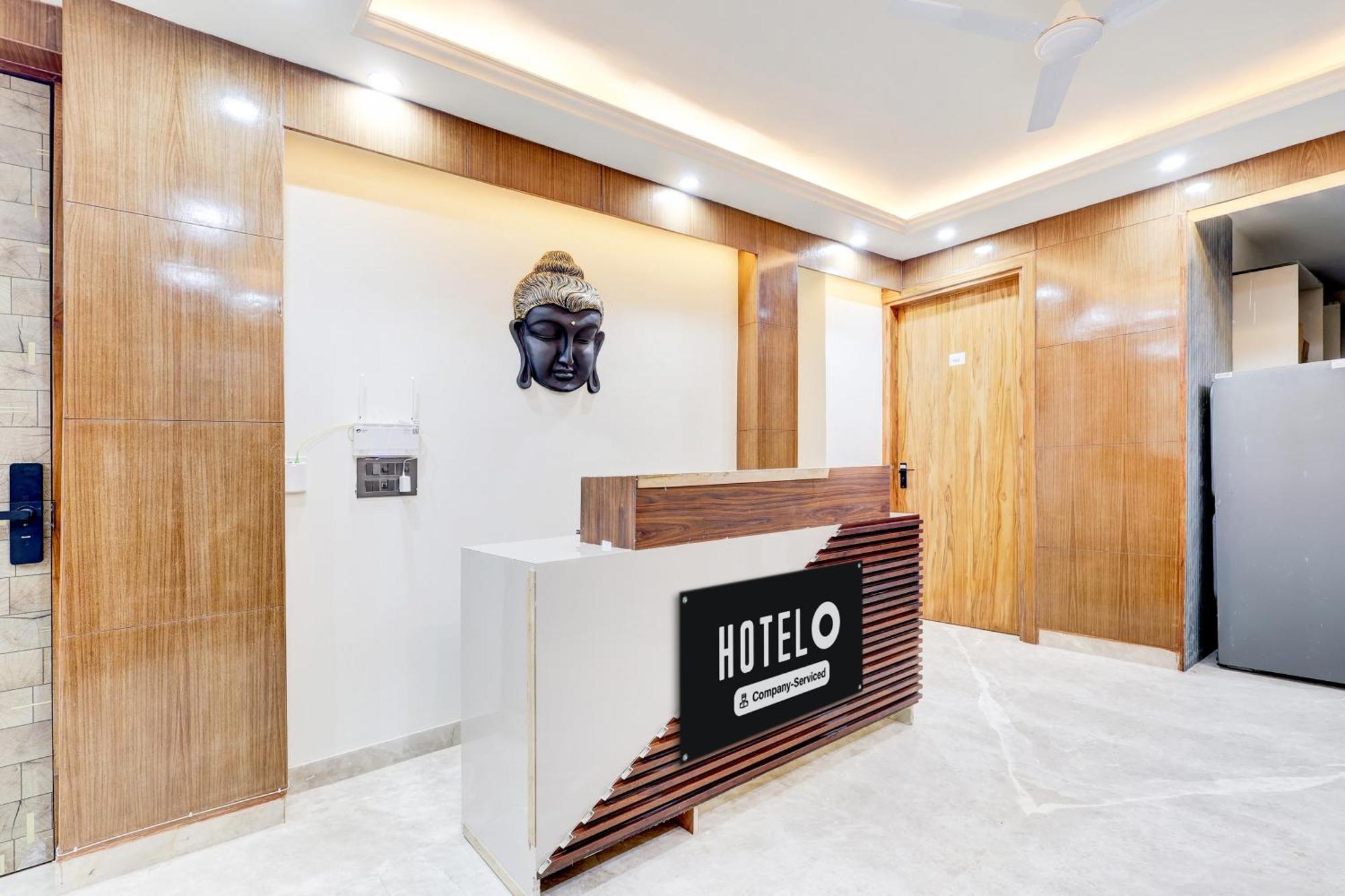 Super Hotel O Sector 43 Гургаон Экстерьер фото